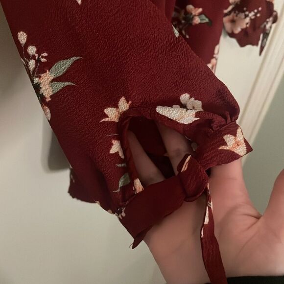 Streetwear Society Floral Off-Shoulder Blouse - Burgundy and Pink - Picture 3 of 4